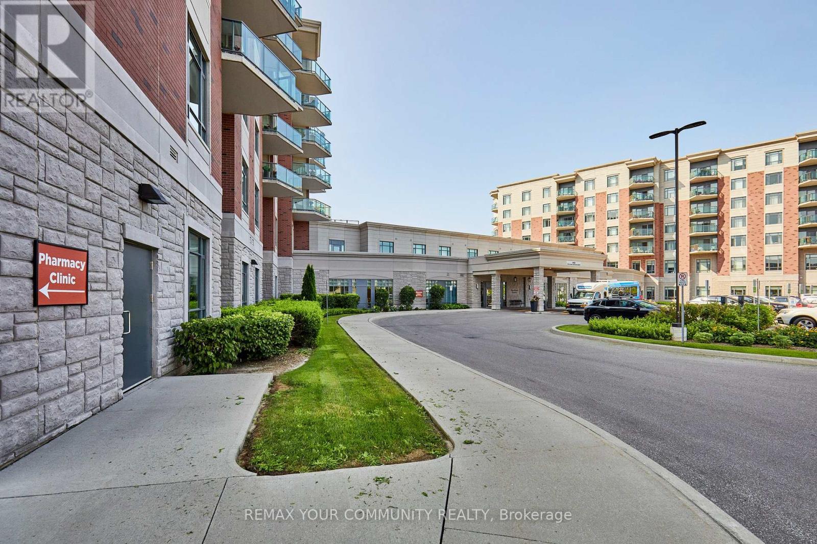#511 440 WILLIAM GRAHAM DRIVE - 42