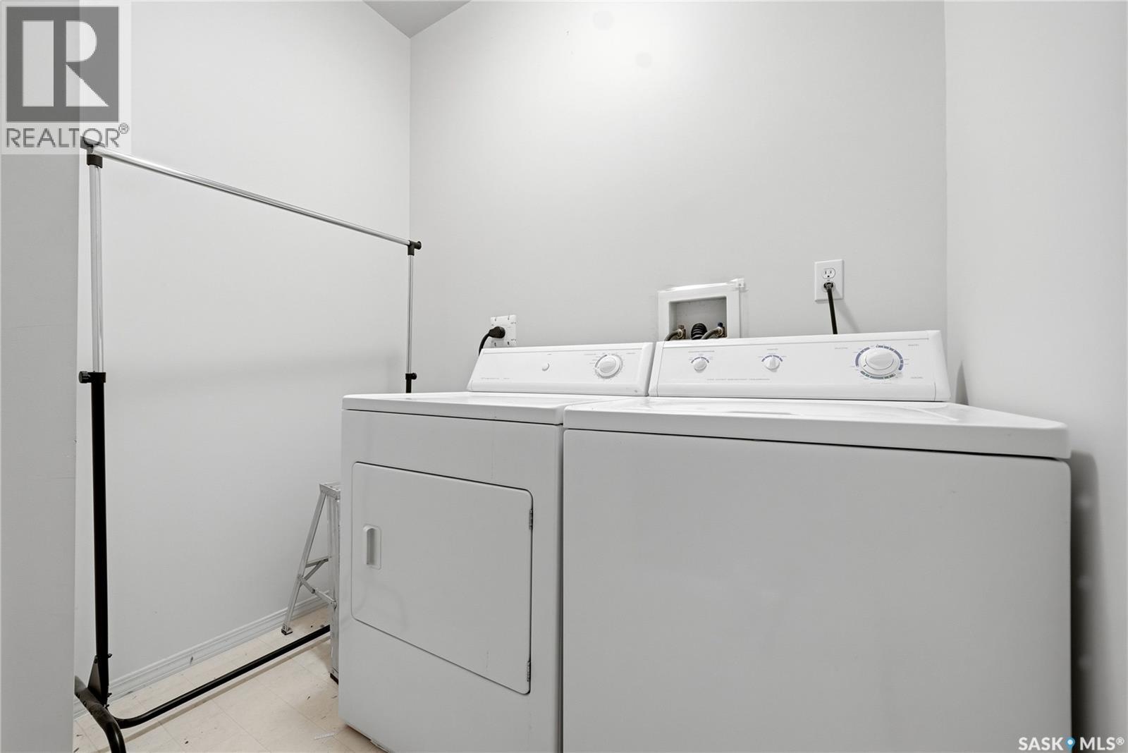 #301 1836 Scarth STREET - 18