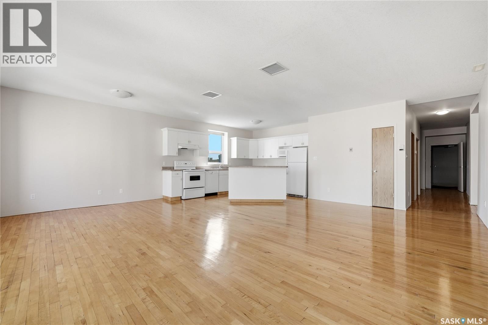 301 1836 Scarth STREET, Regina — photo 3