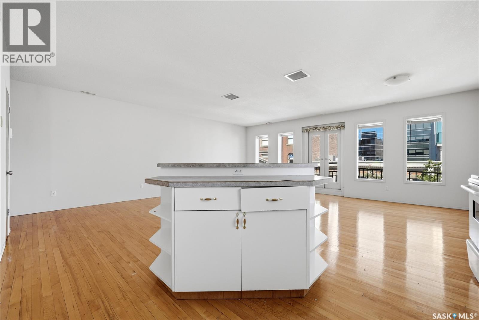 #301 1836 Scarth STREET - 9
