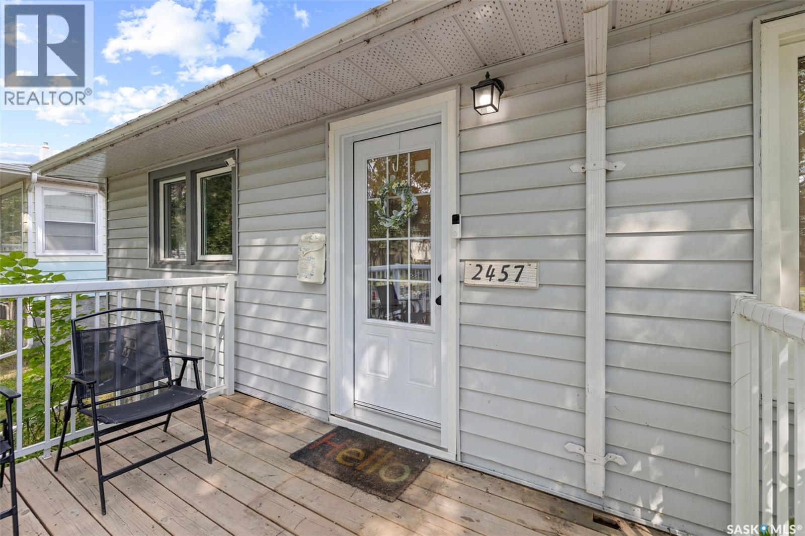 2457 MacKay STREET, Regina — photo 2