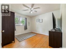 2457 Mackay Street, Regina, SK S4N2T4 Photo 11