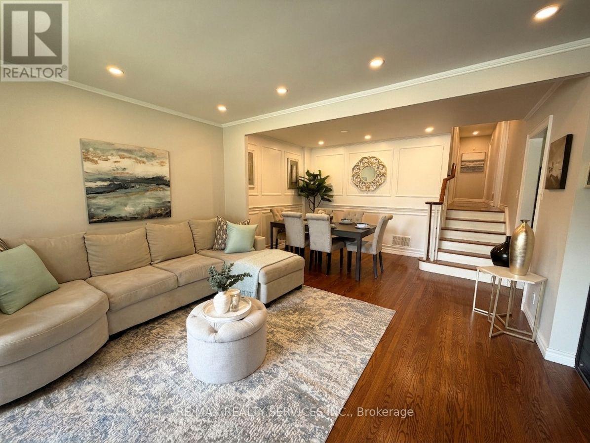 238 LAURIER AVENUE S - 9