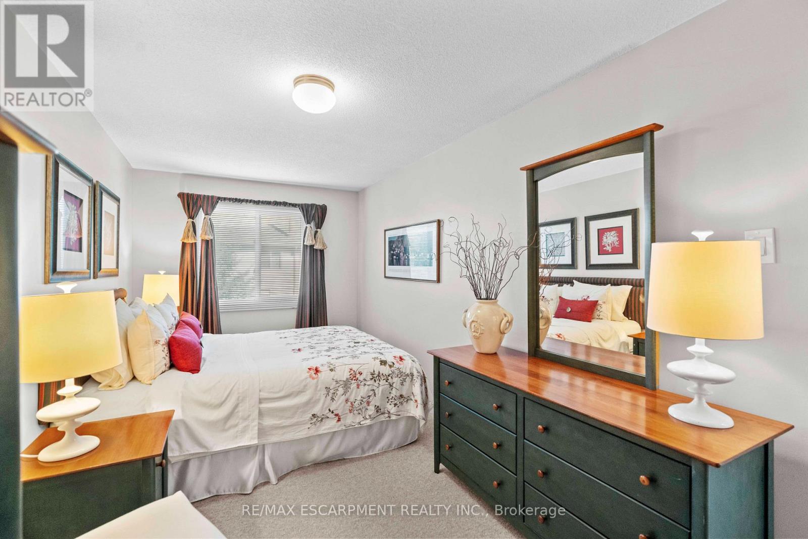 #56 2272 MOWAT AVENUE - 17