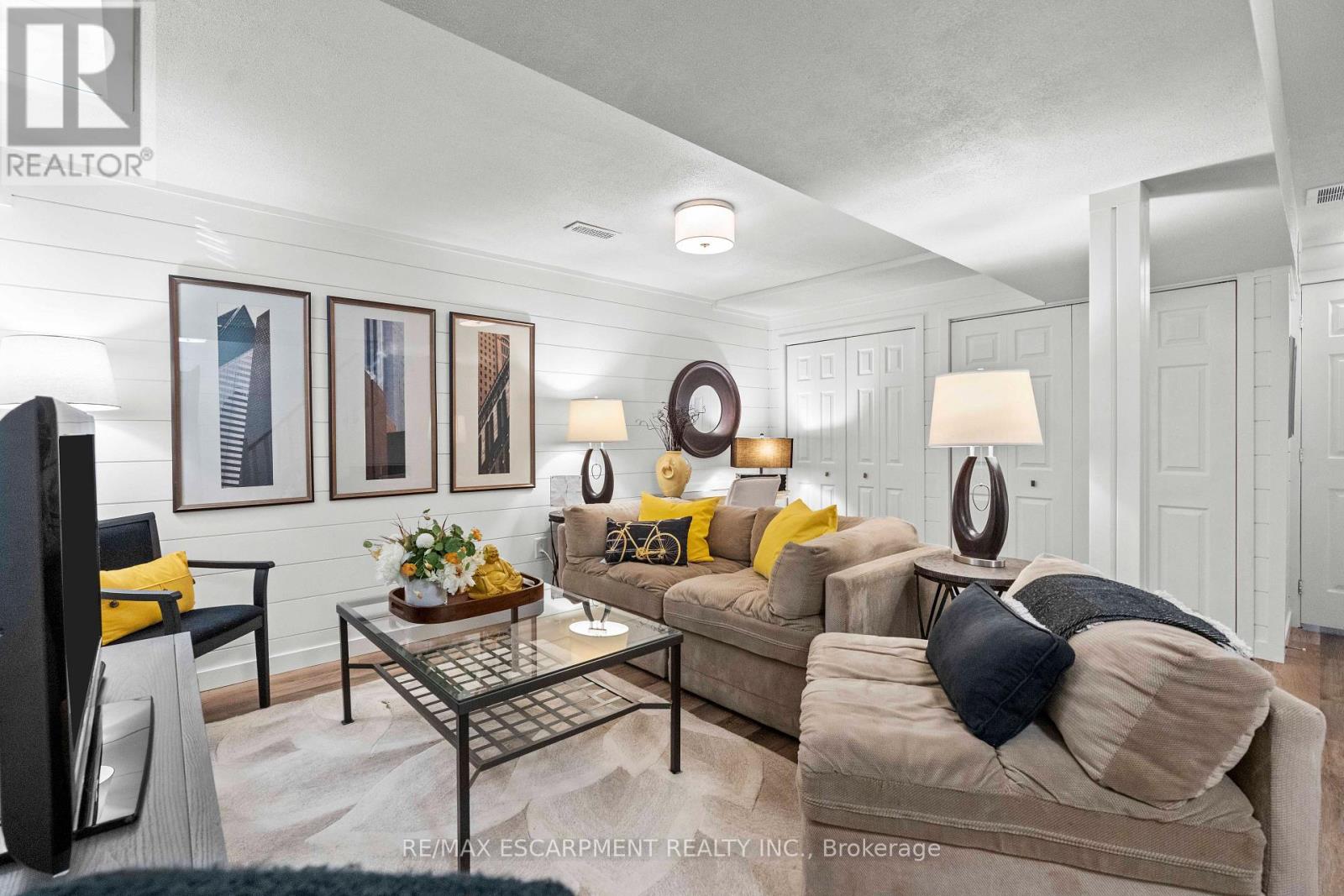 #56 2272 MOWAT AVENUE - 20