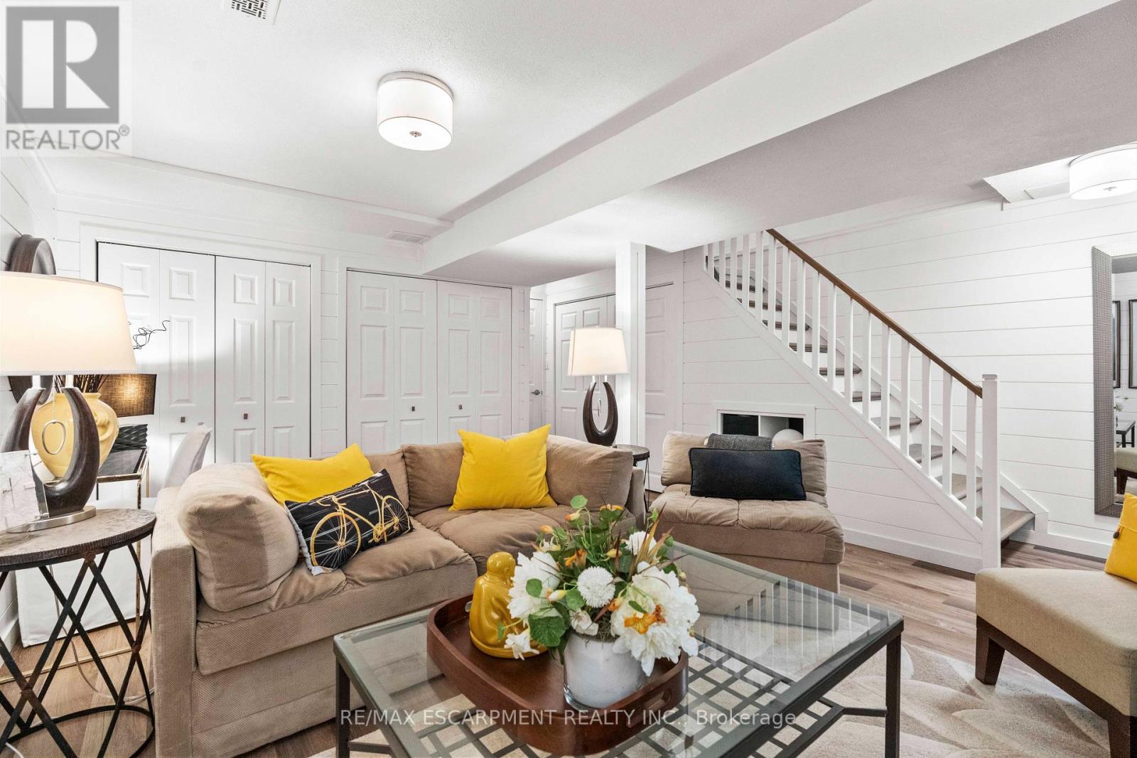 #56 2272 MOWAT AVENUE - 21