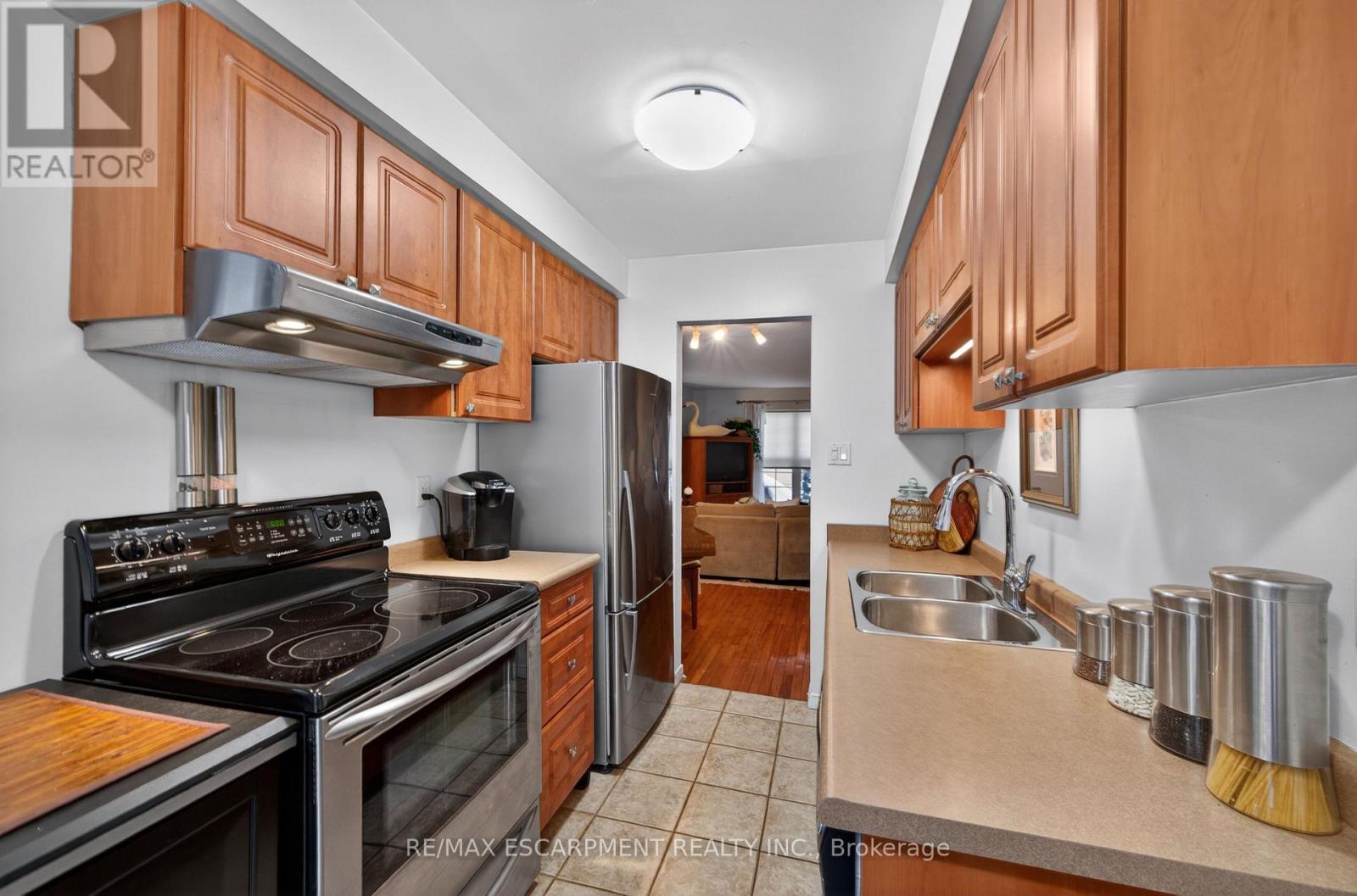 #56 2272 MOWAT AVENUE - 8
