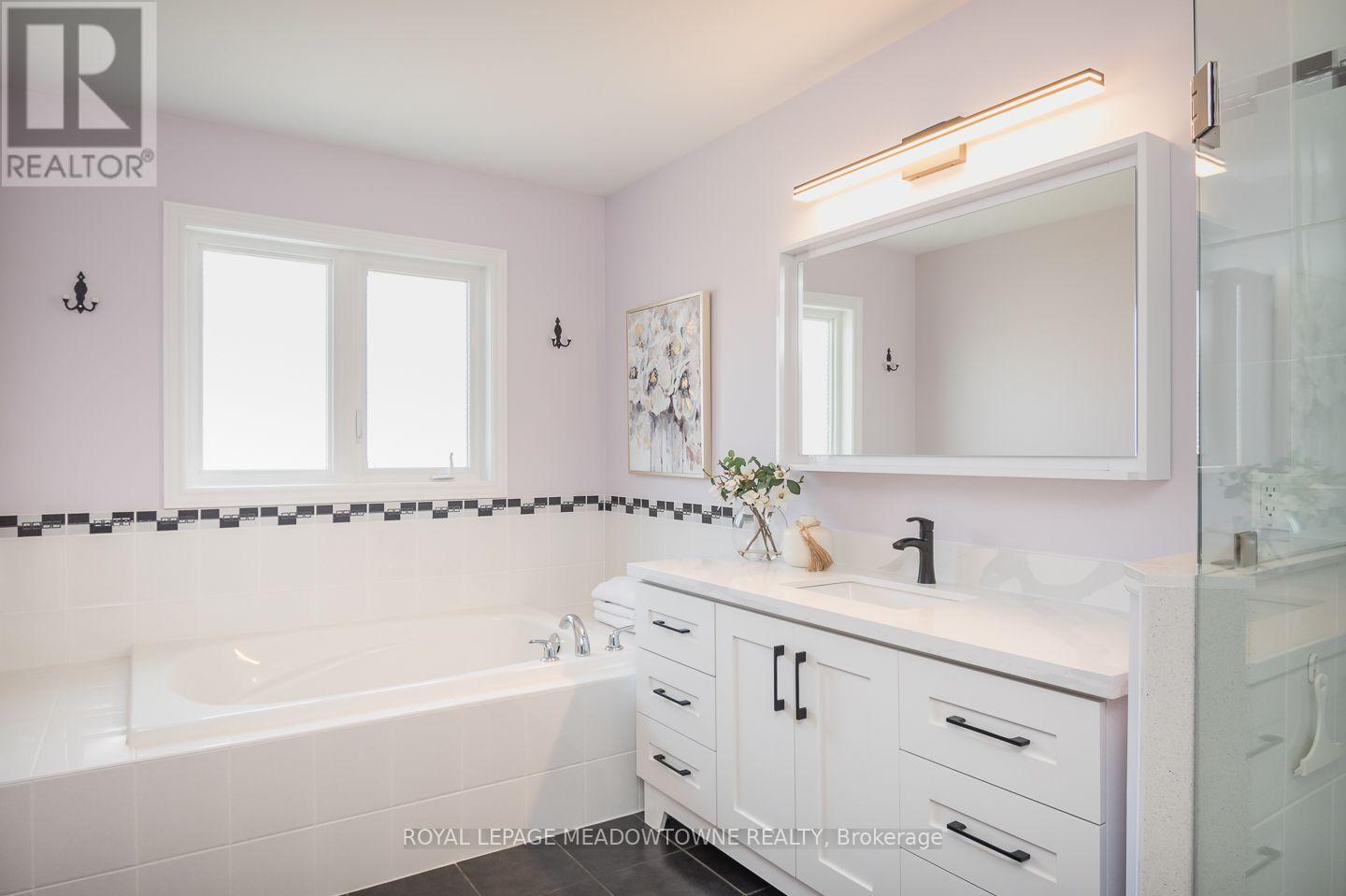 9 MCLAUGHLIN AVENUE - Image 25