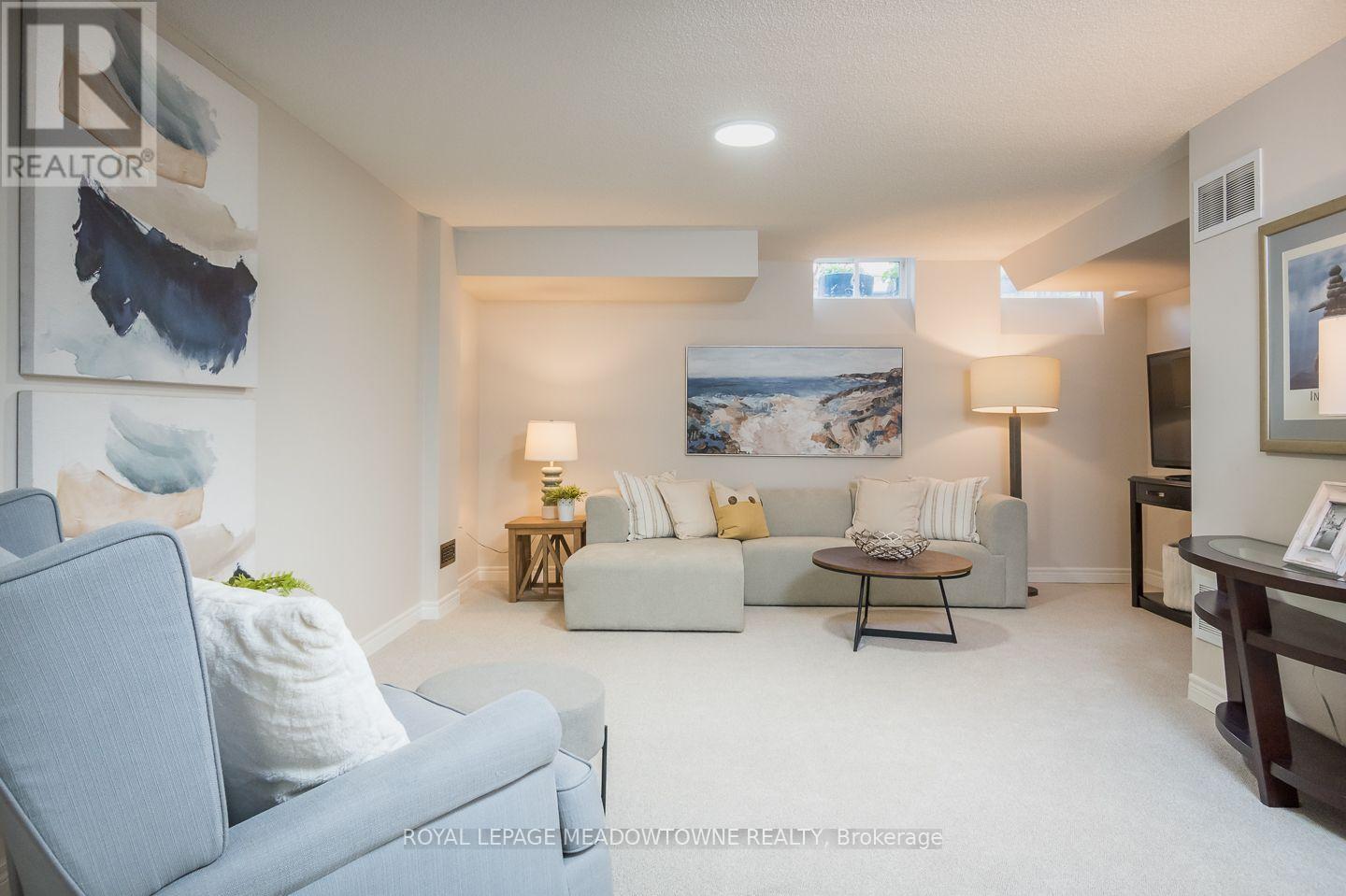 9 MCLAUGHLIN AVENUE - Image 32