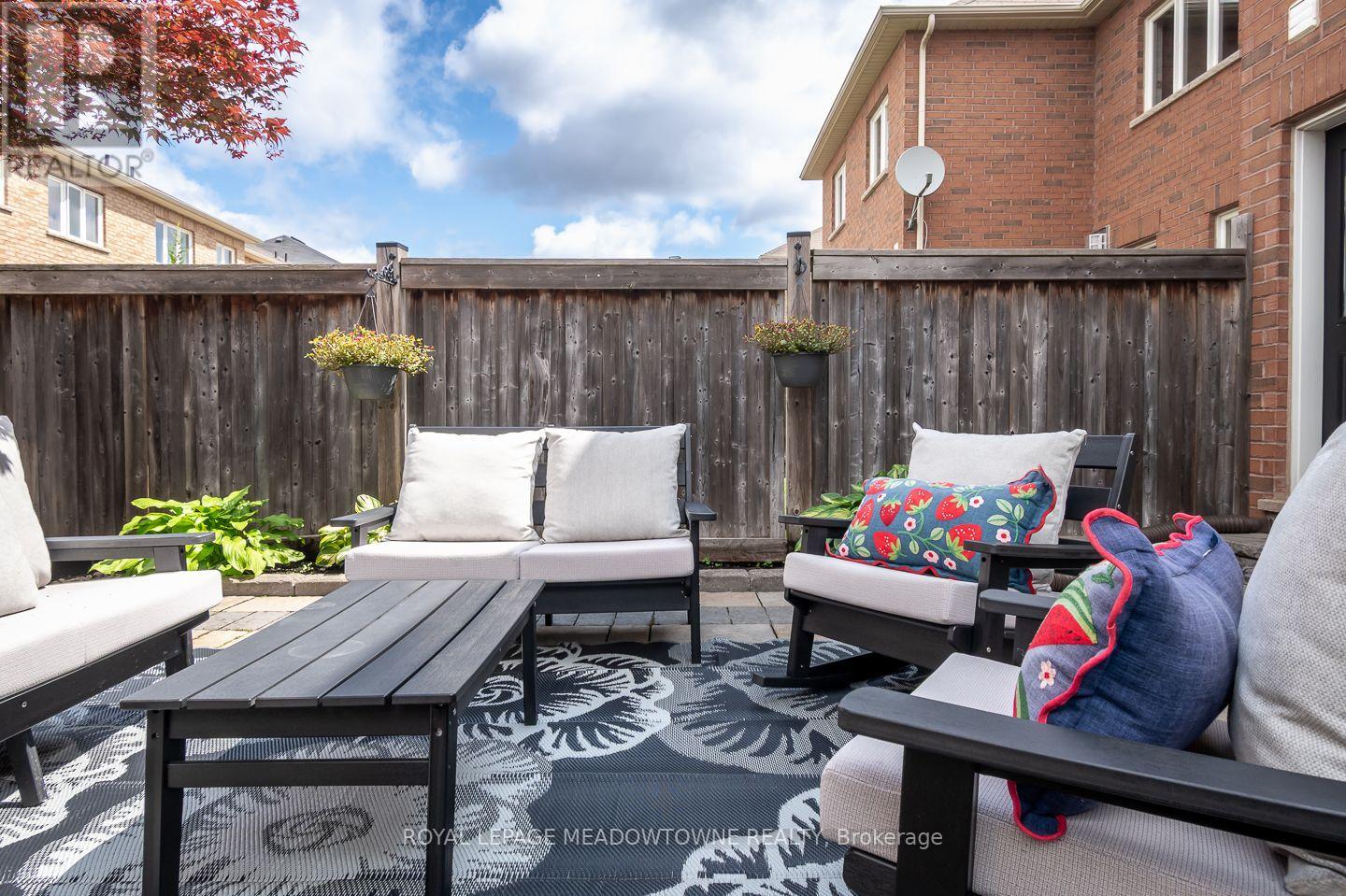9 MCLAUGHLIN AVENUE - 40
