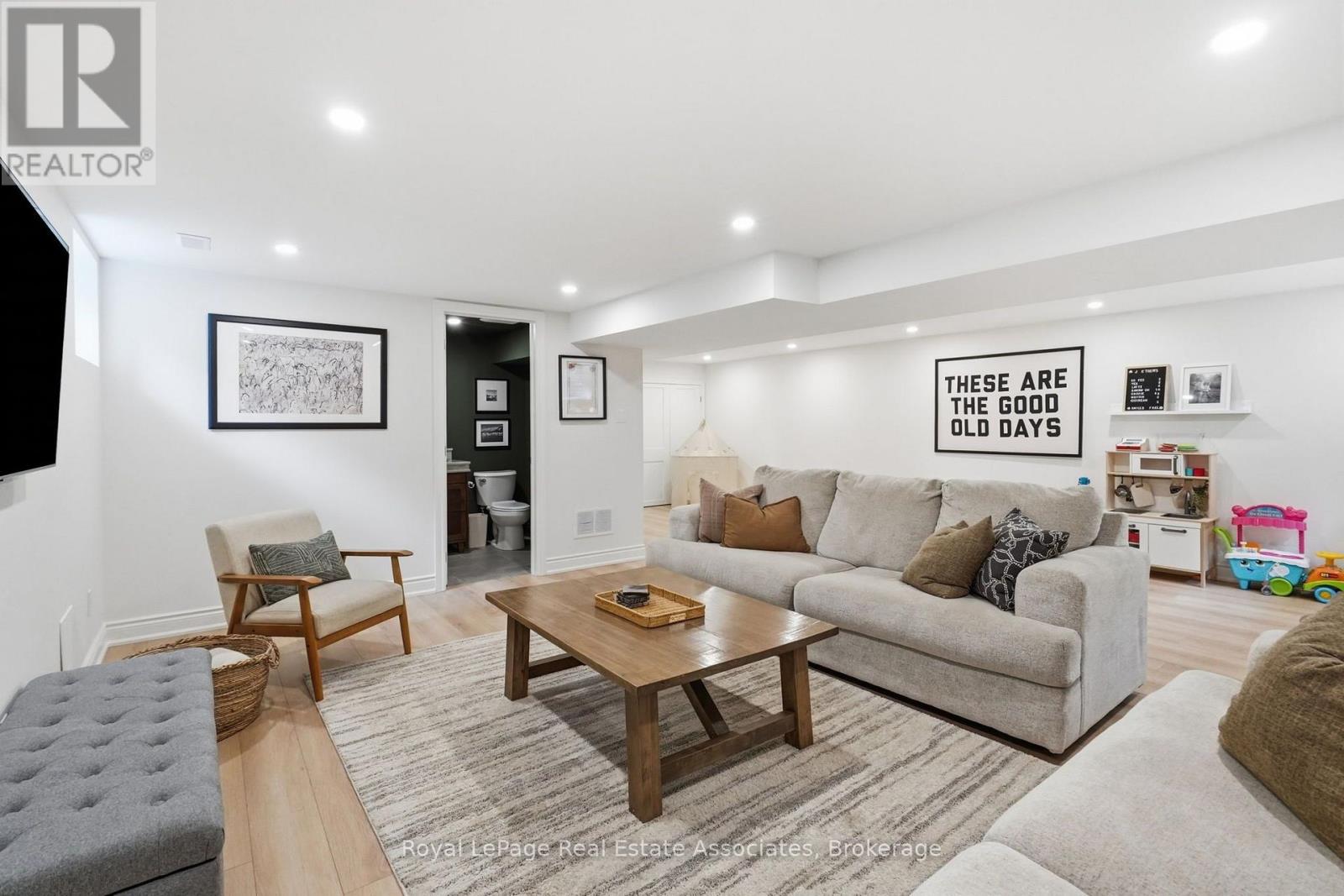 648 CHERRYWOOD DRIVE - Image 39