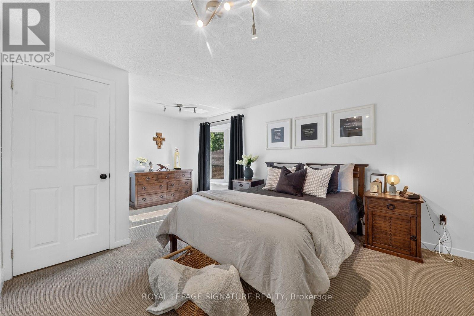 62 MASSEY STREET - Image 33