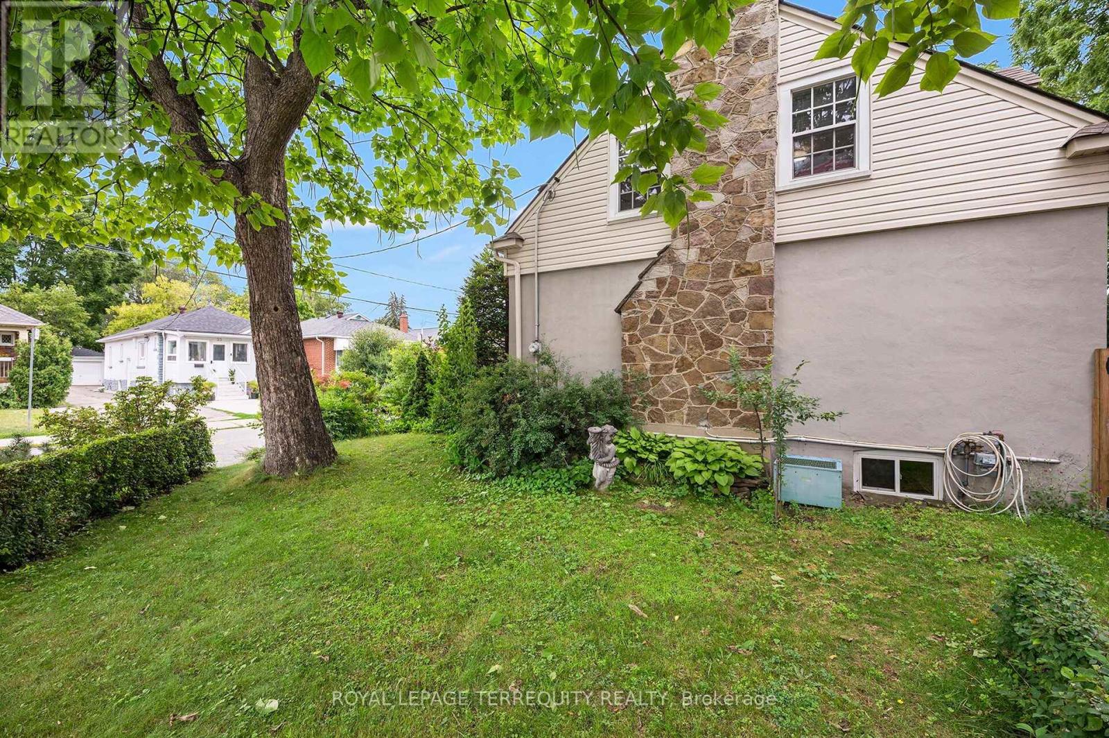 24 RECTORY ROAD - 43