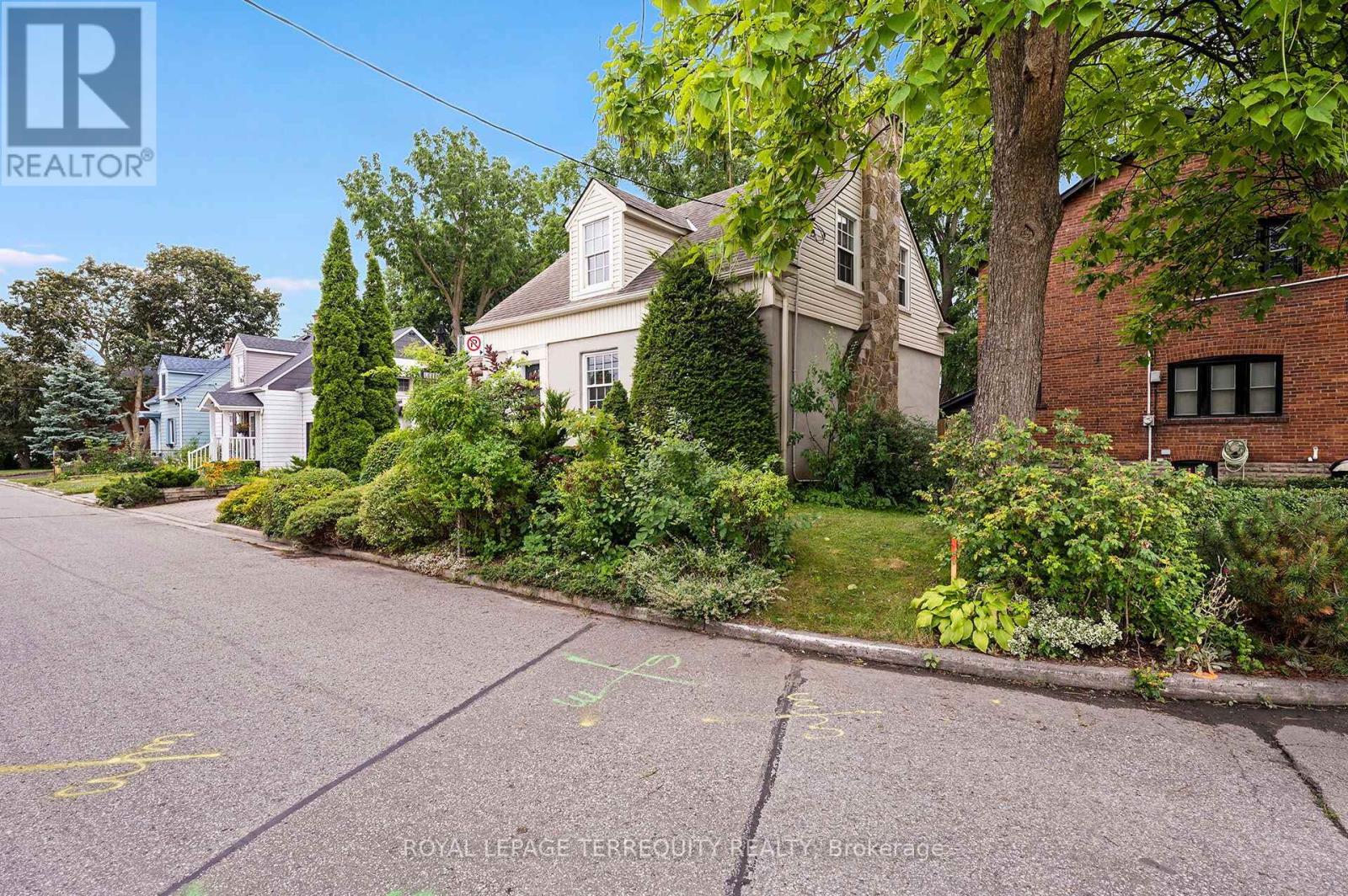 24 RECTORY ROAD - 44