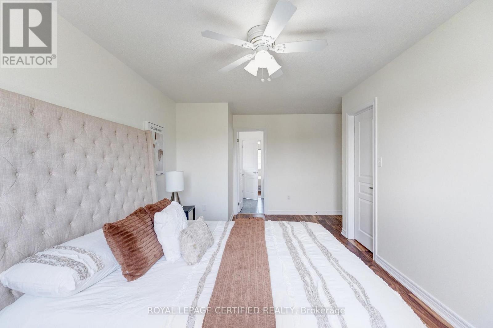 515 HINCHEY CRESCENT - 32