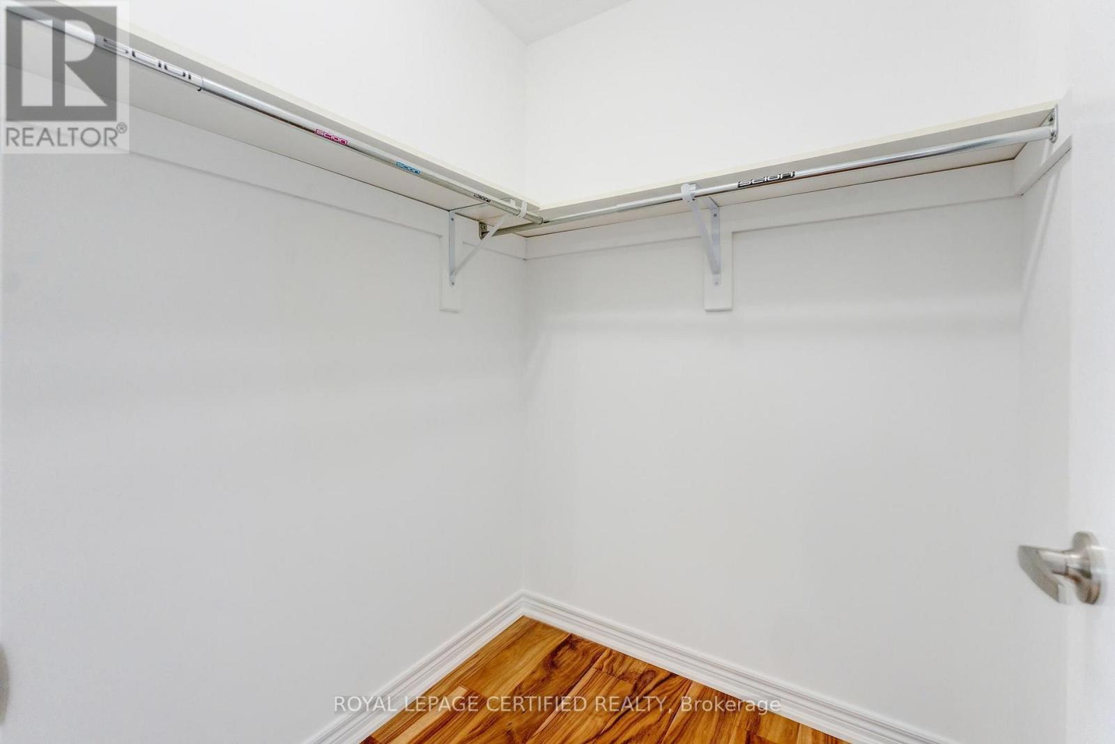 515 HINCHEY CRESCENT - 37