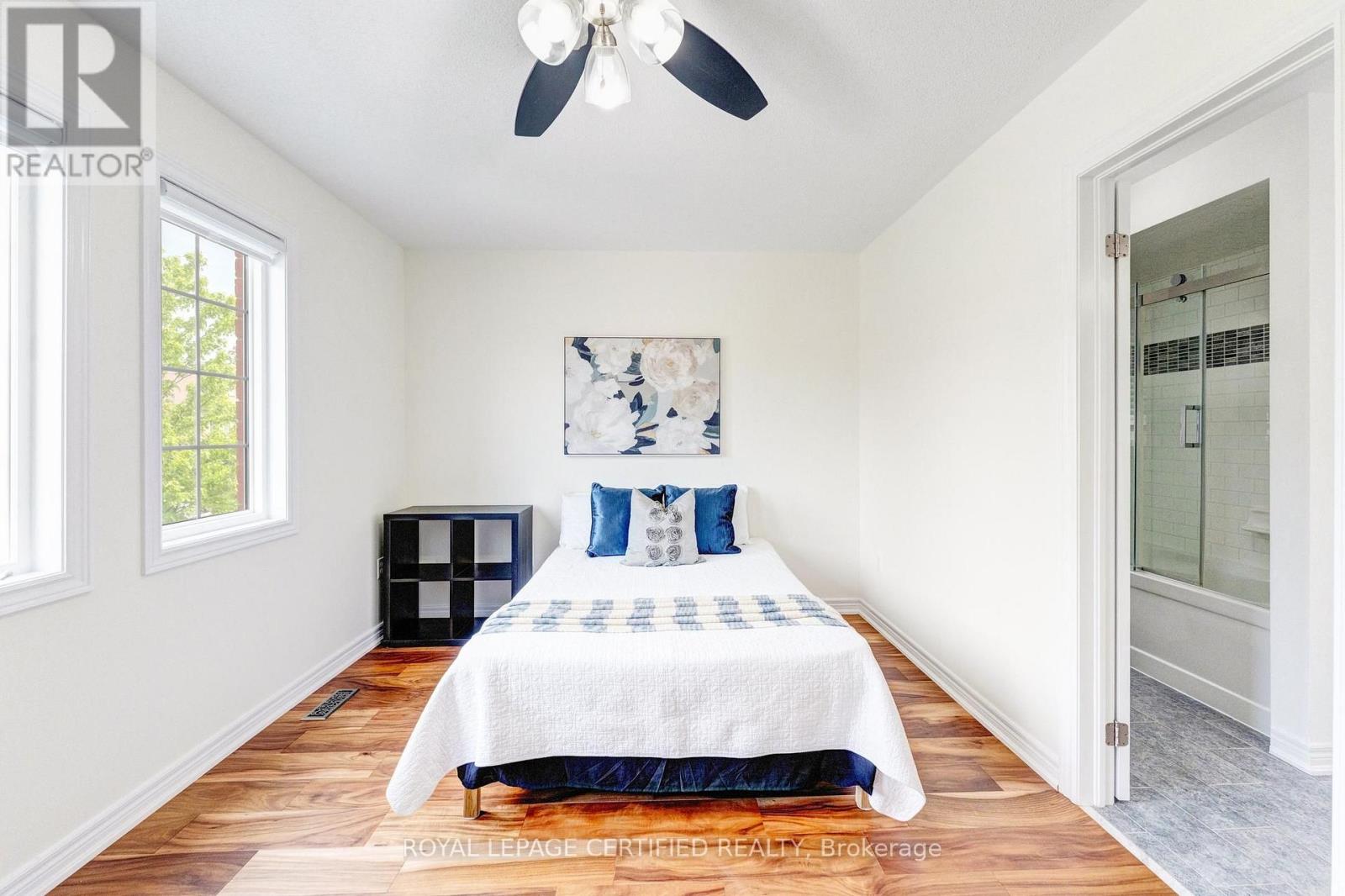 515 HINCHEY CRESCENT - 39