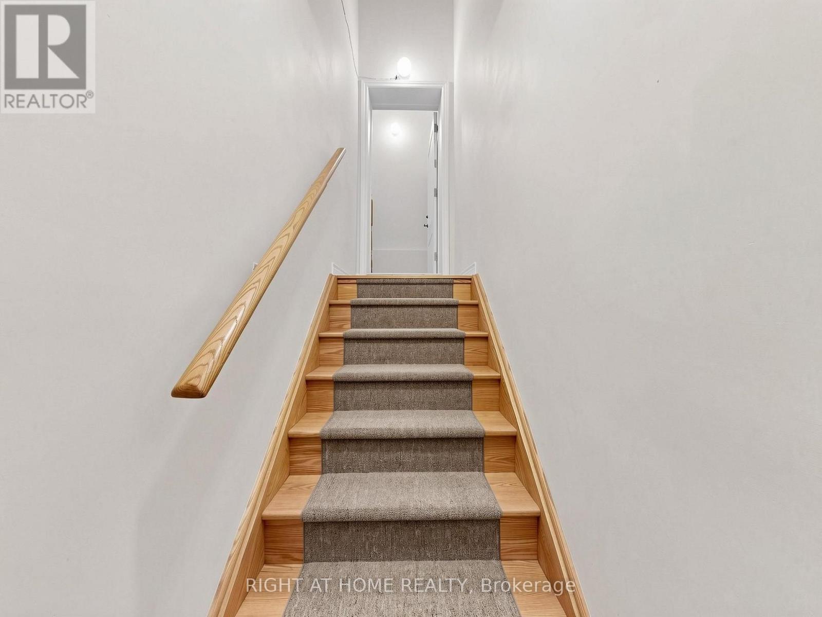 #24 86 PRESTON MEADOW AVENUE - 8