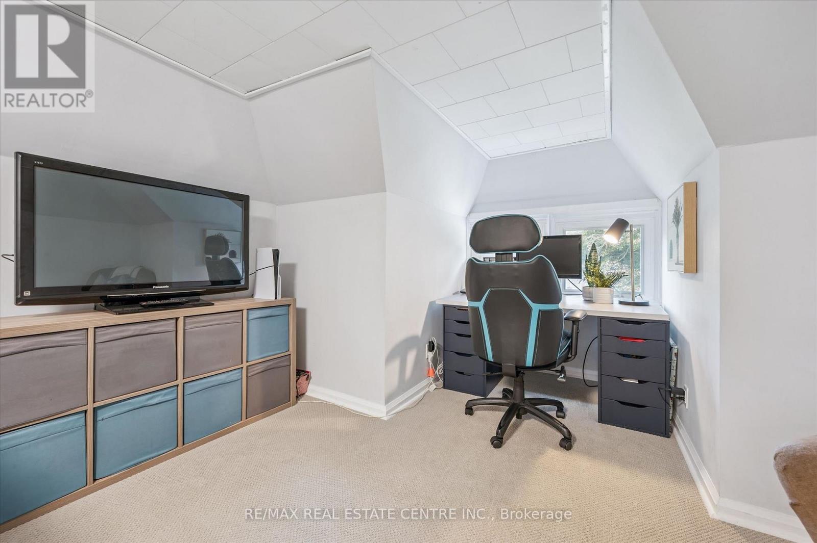 310 KITCHENER ROAD - Image 27