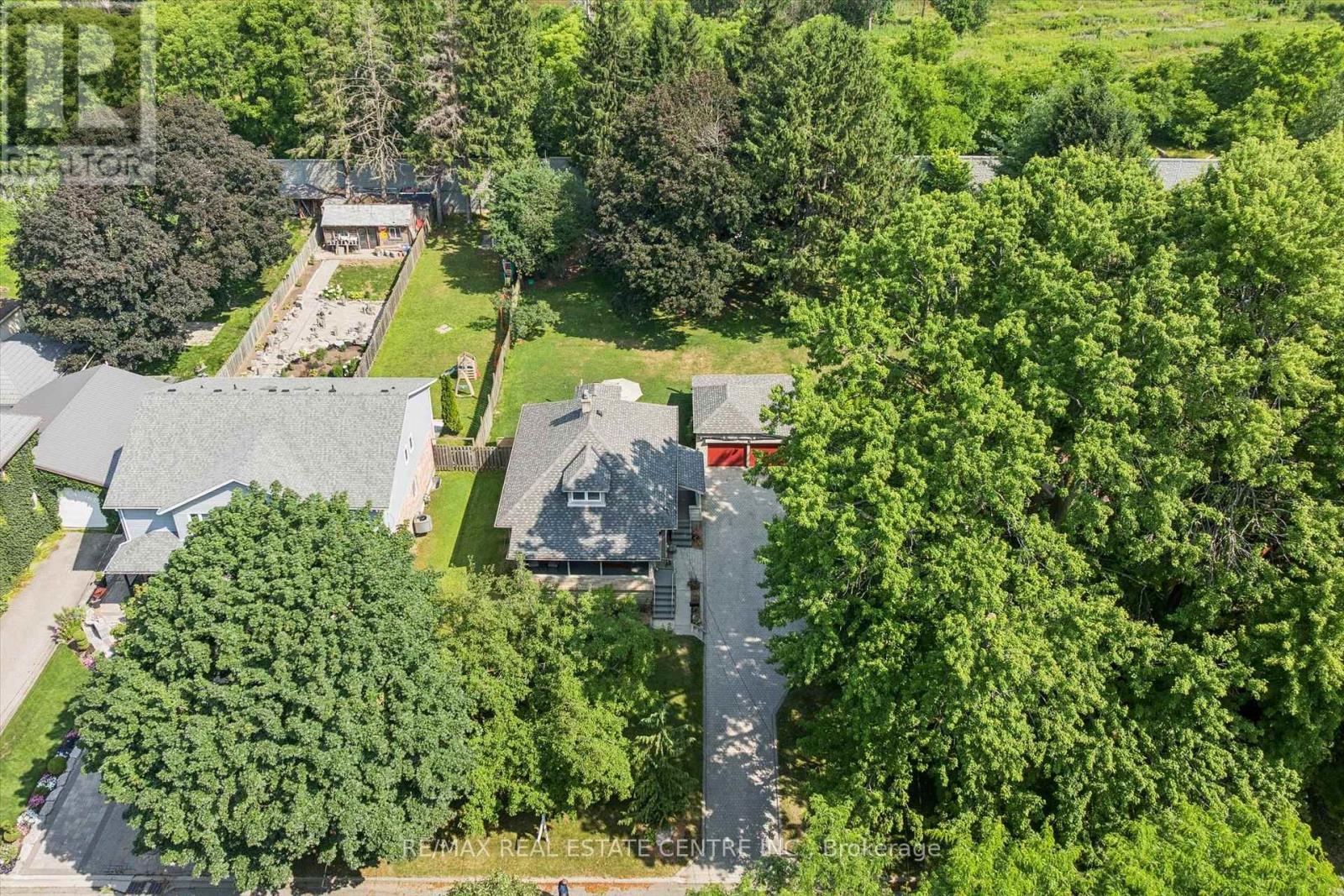 310 KITCHENER ROAD - Image 41