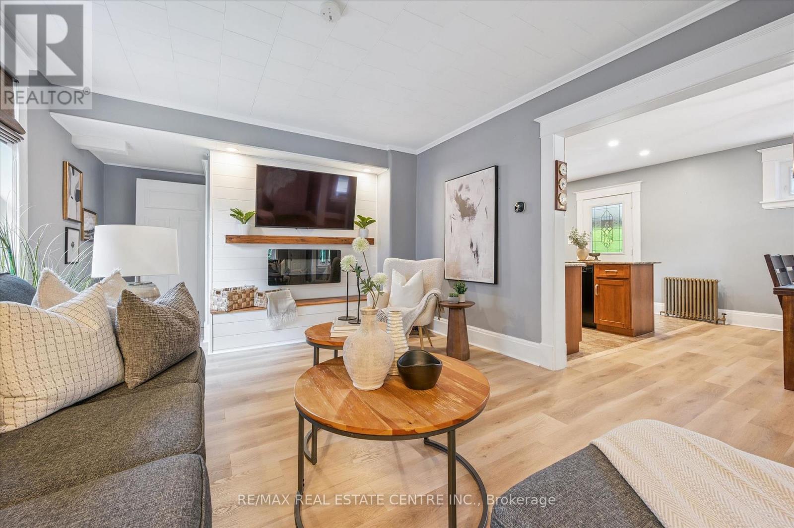 310 KITCHENER ROAD - Image 9