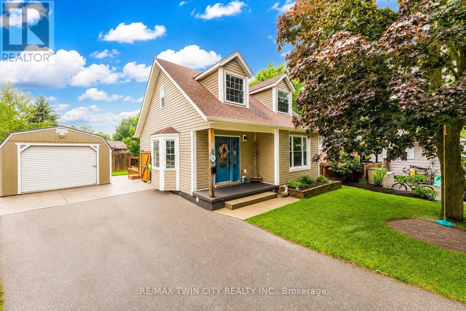 11 NIPIGON PLACE — photo 2