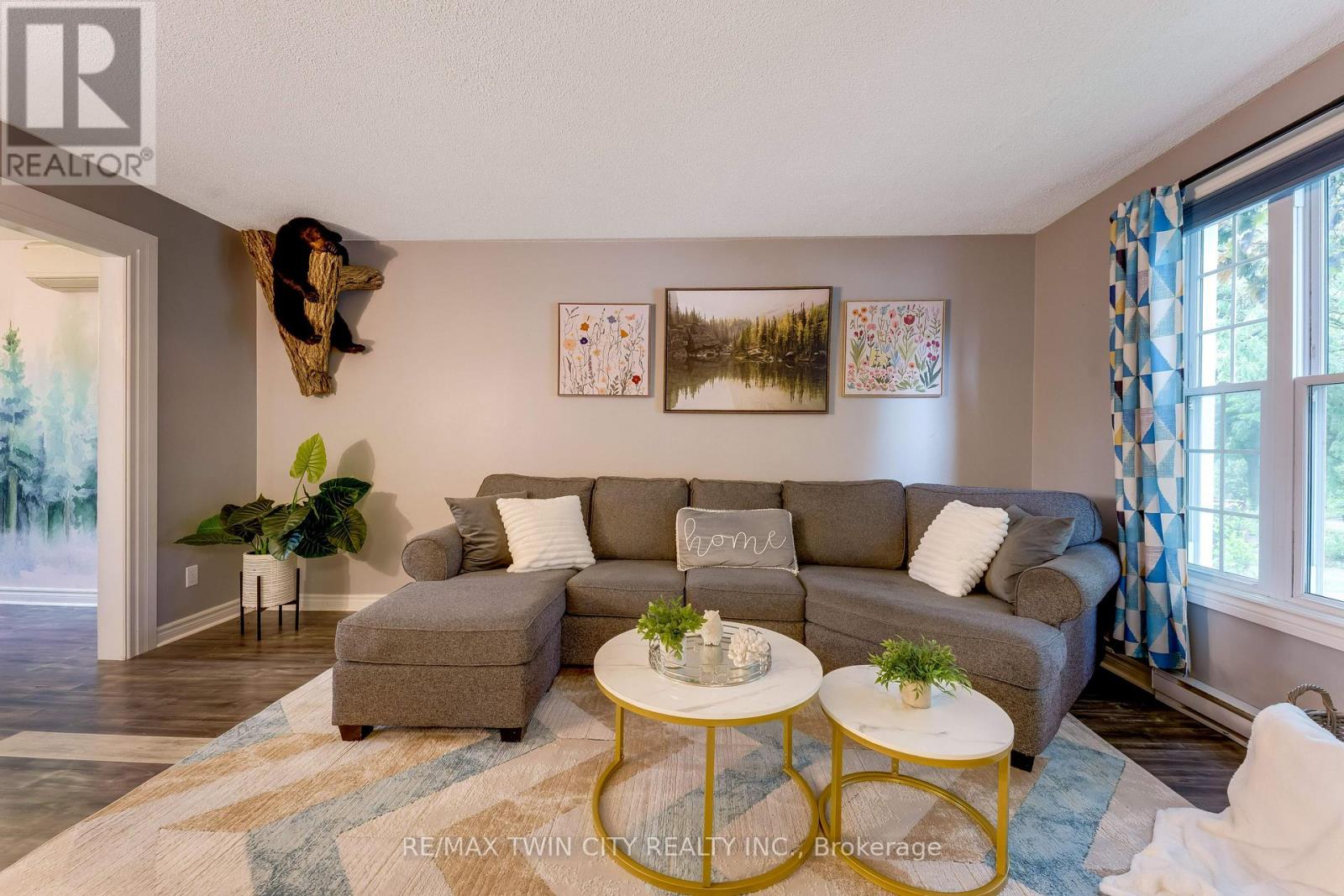 11 NIPIGON PLACE - Image 4
