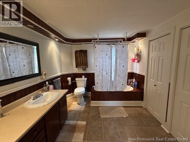 224 St-Louis Street - Image 12