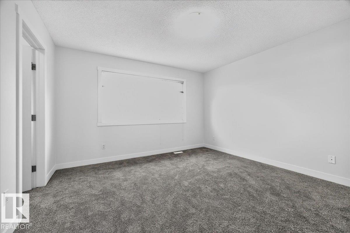 3017 Harvey CR NW - 27