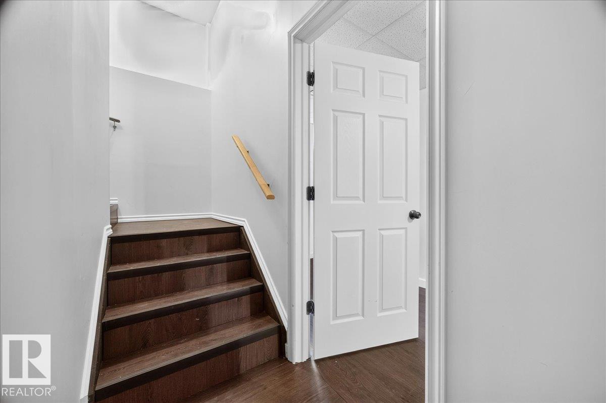 3017 Harvey CR NW - 35