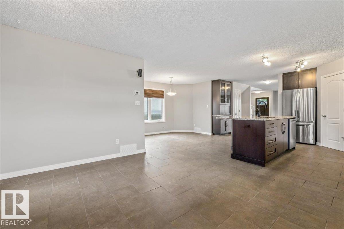 1086 Grantham DR NW - 21