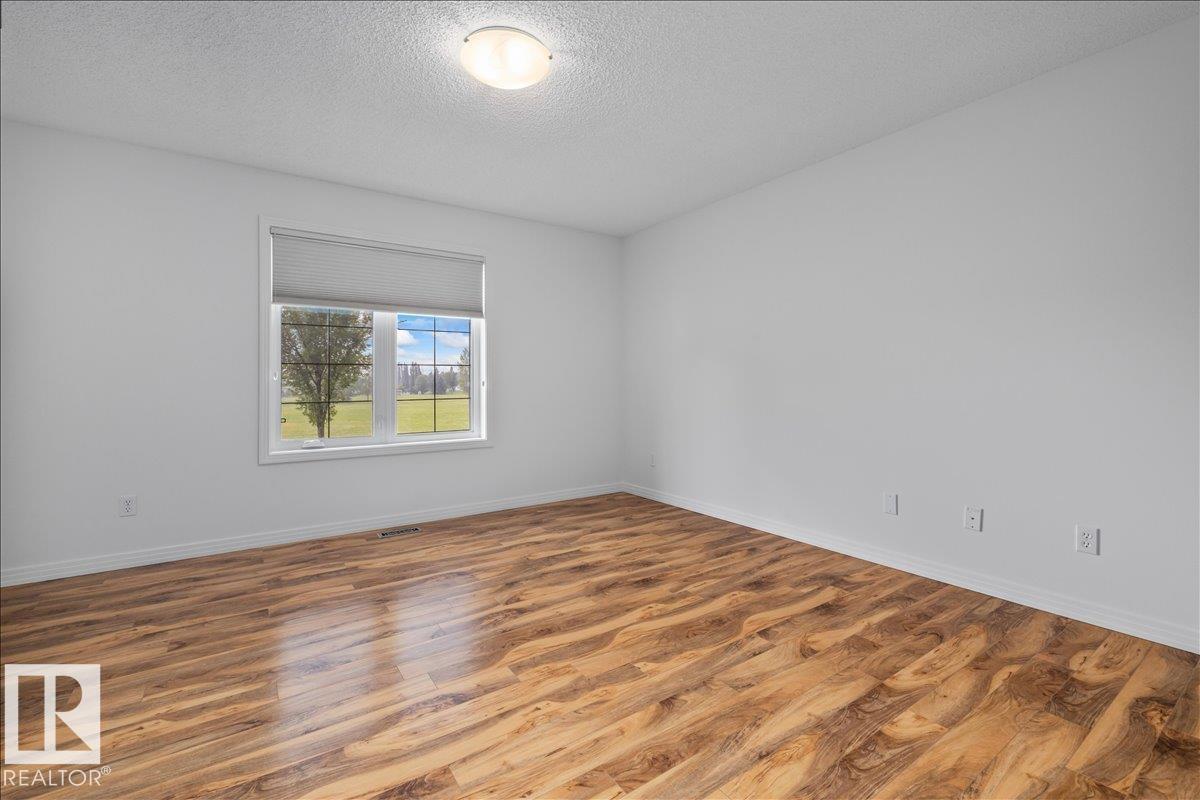 1086 Grantham DR NW - 27