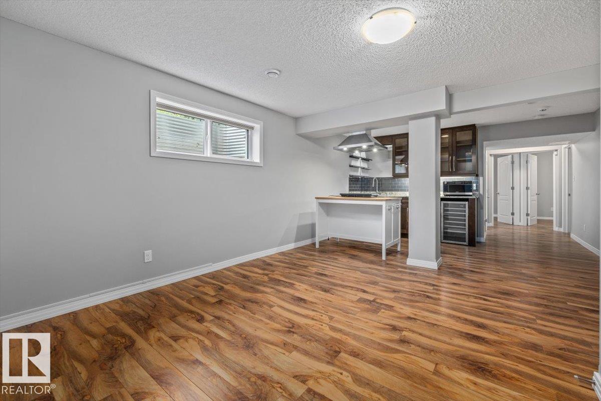 1086 Grantham DR NW - 40