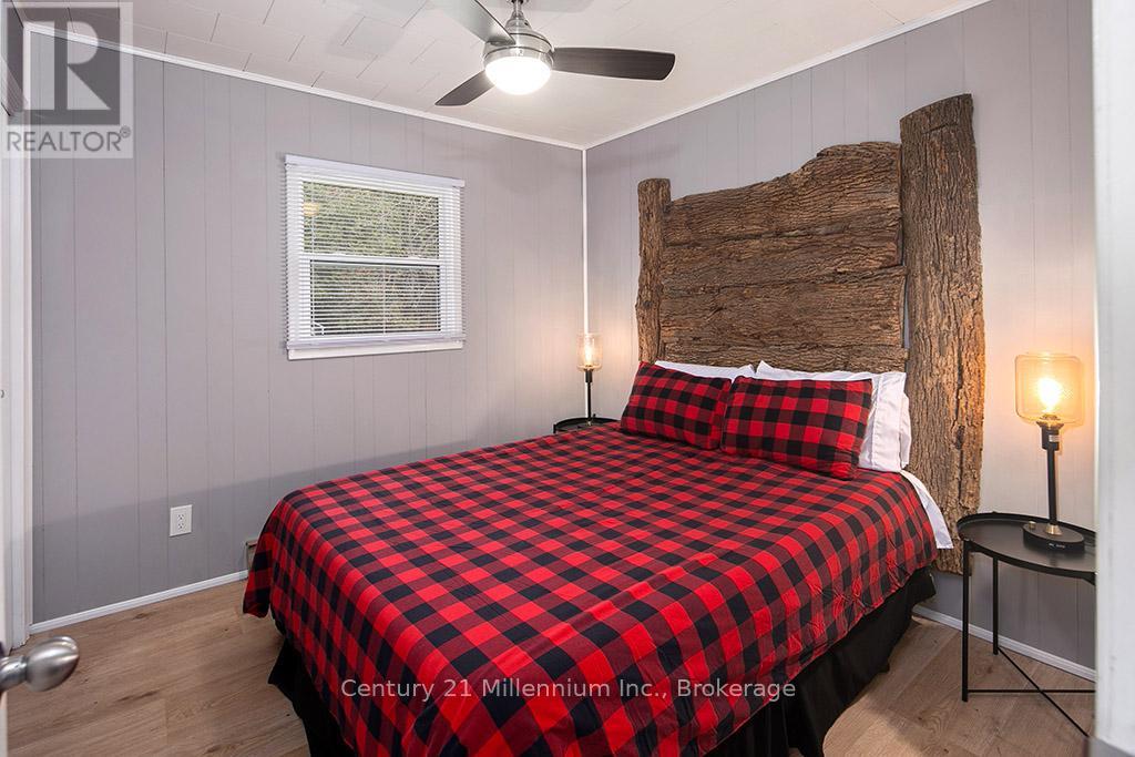 175134 GREY ROAD 30 ROAD - 17
