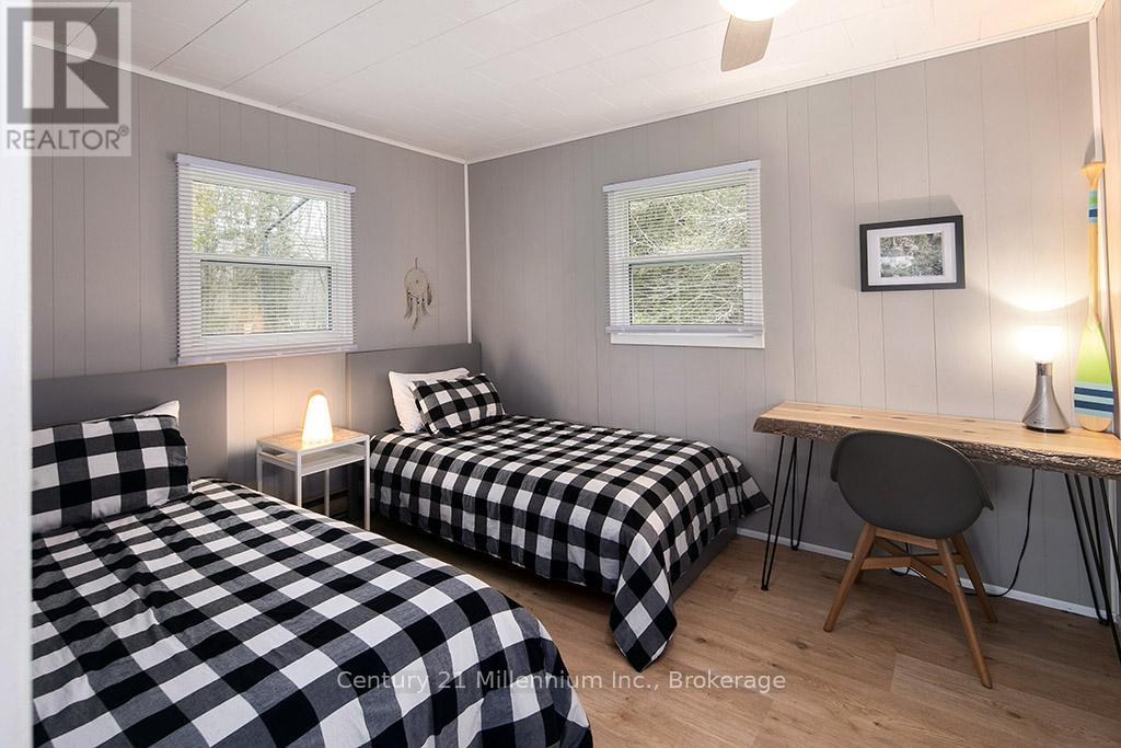 175134 GREY ROAD 30 ROAD - 19