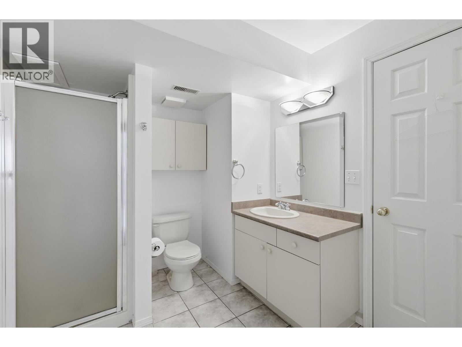 #27 2030 Van Horne Drive - 44