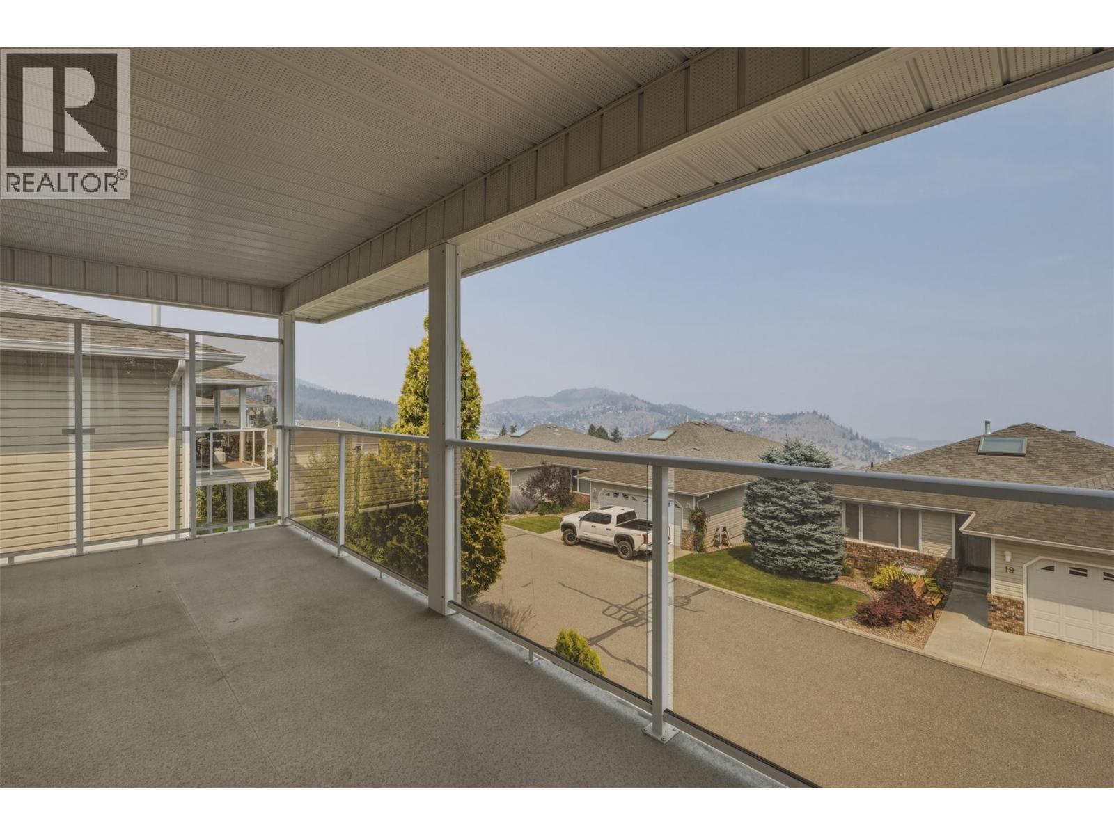 #27 2030 Van Horne Drive - 18