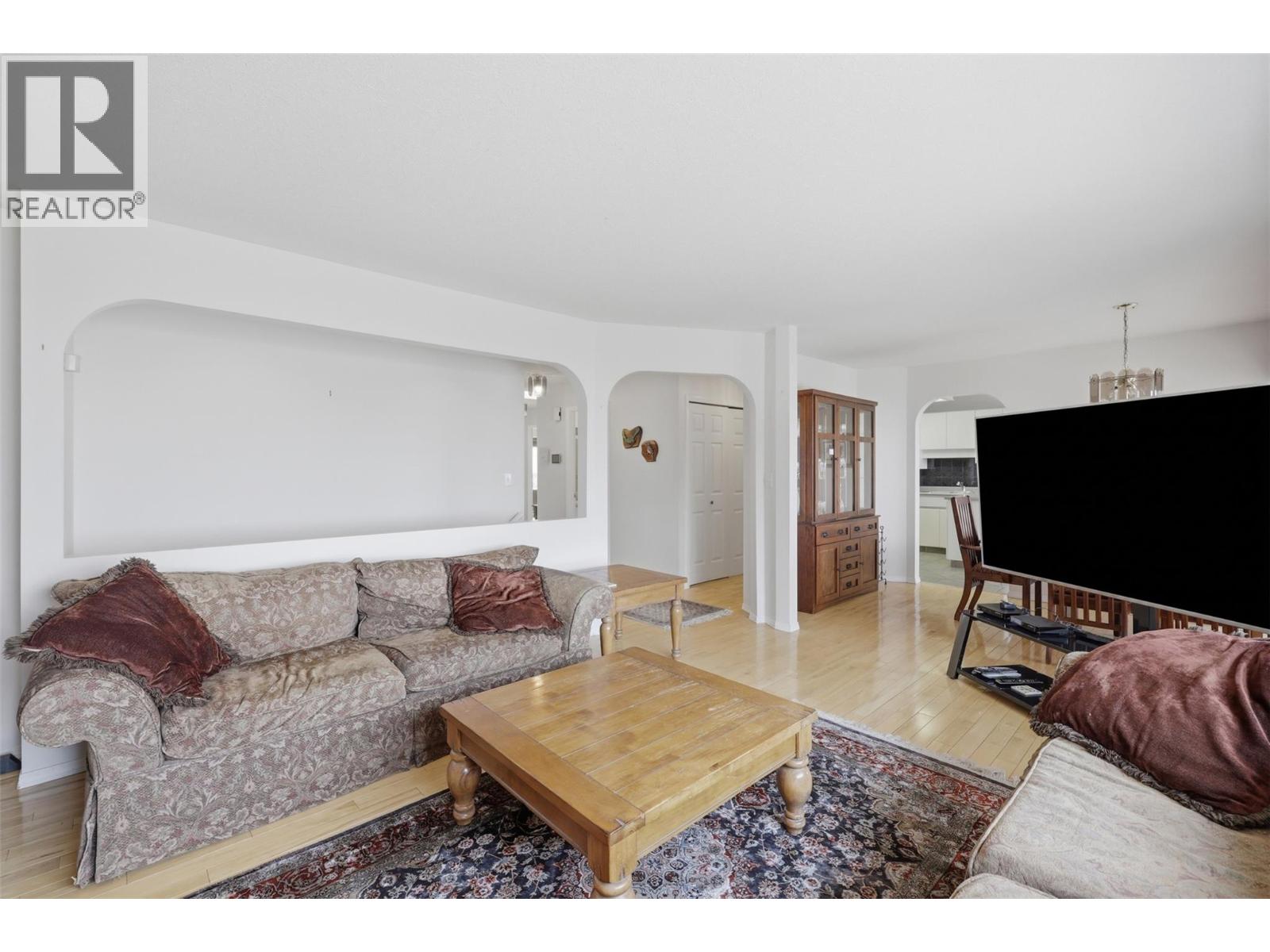 #27 2030 Van Horne Drive - 9
