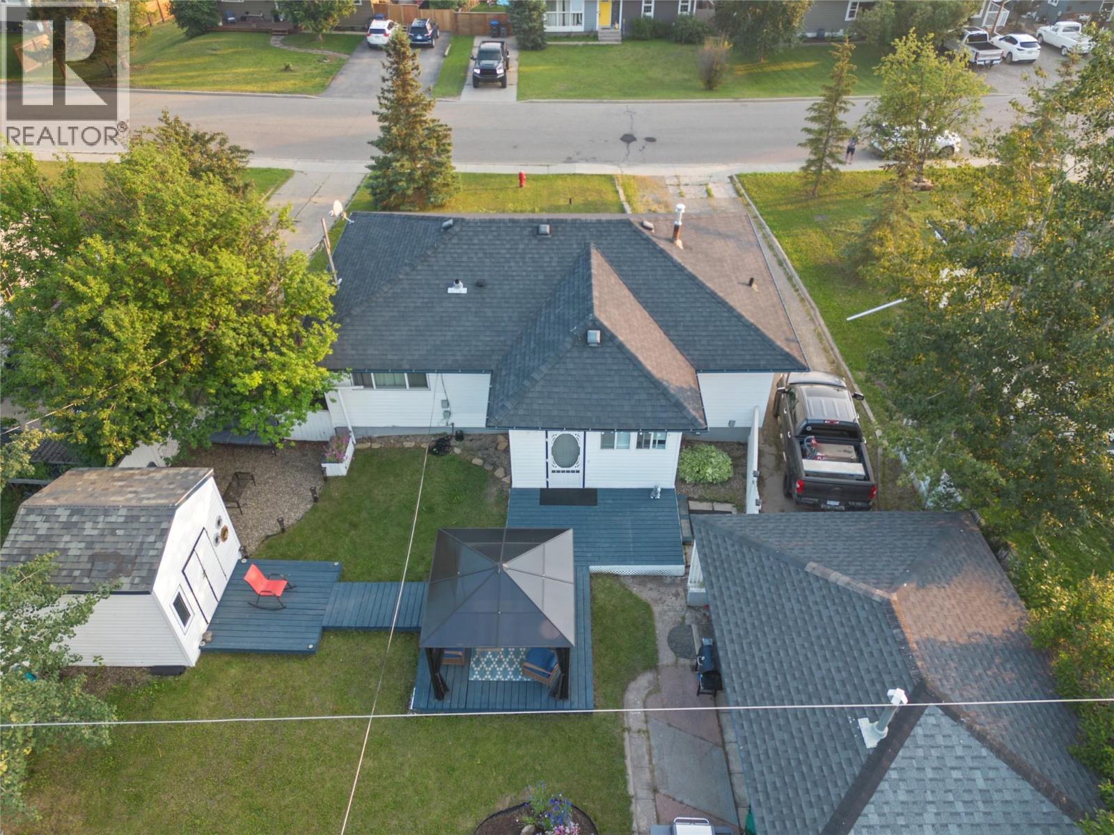 1728 93 Avenue - 6