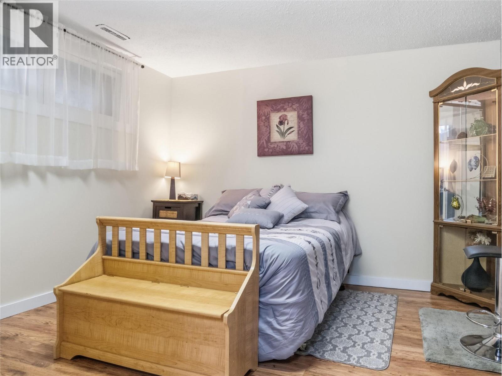 1728 93 Avenue - 45