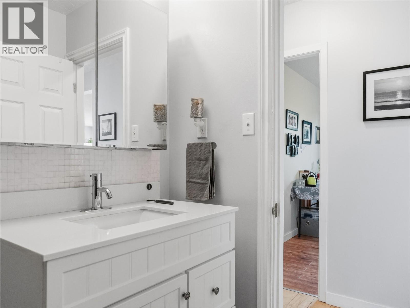 1728 93 Avenue - 30