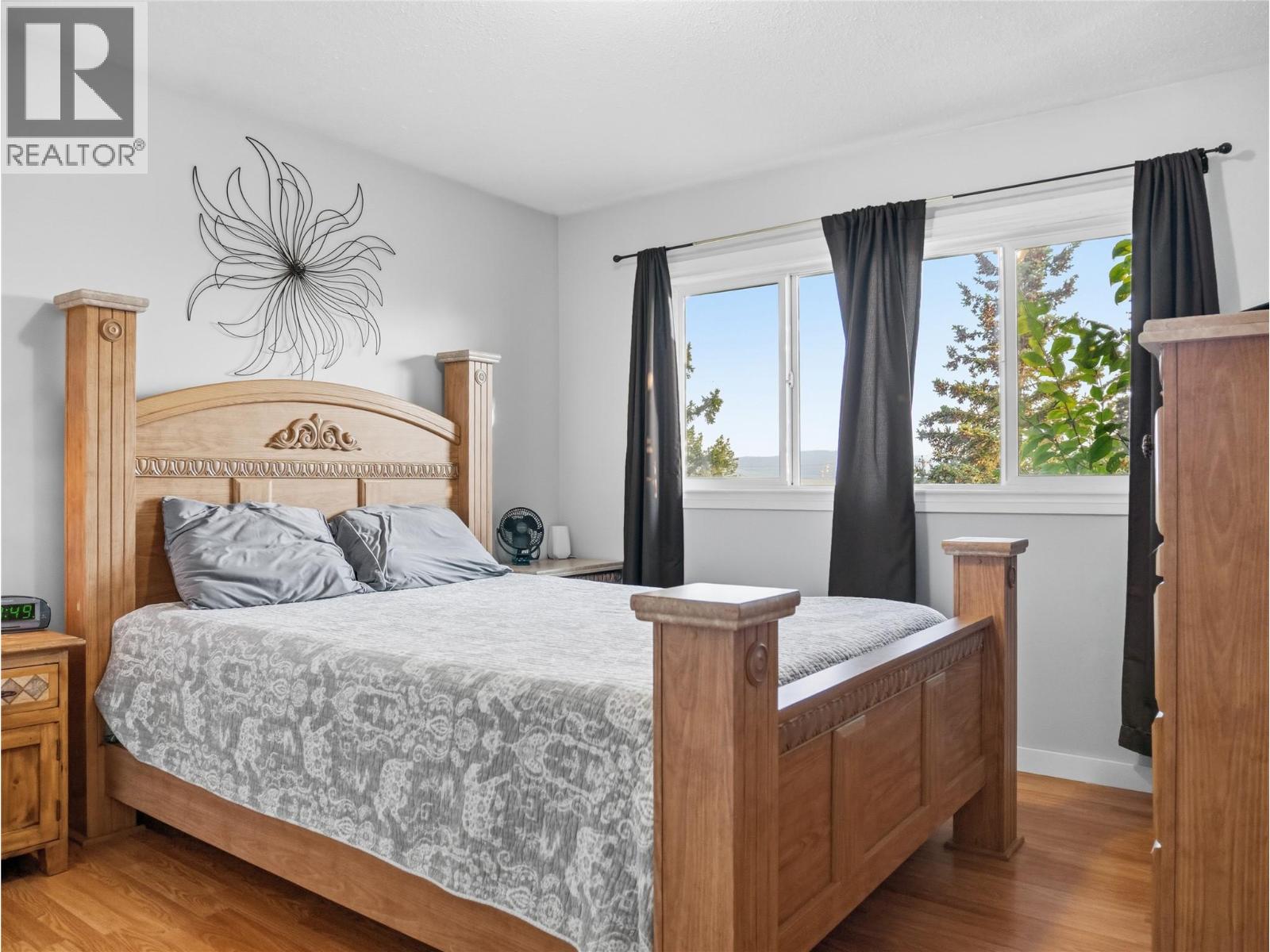 1728 93 Avenue - 48