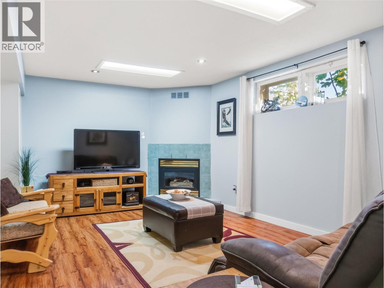 1728 93 Avenue - 53