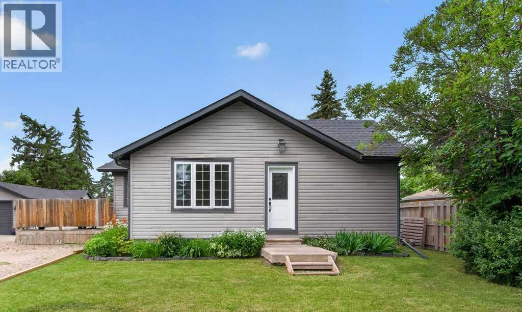 5202 57 Avenue - 2