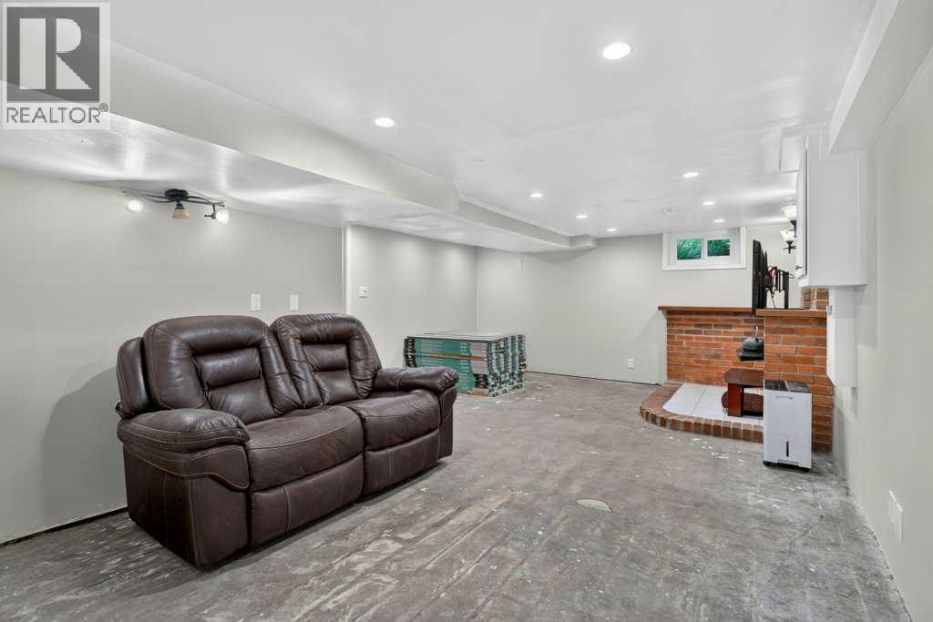 5202 57 Avenue - Image 25