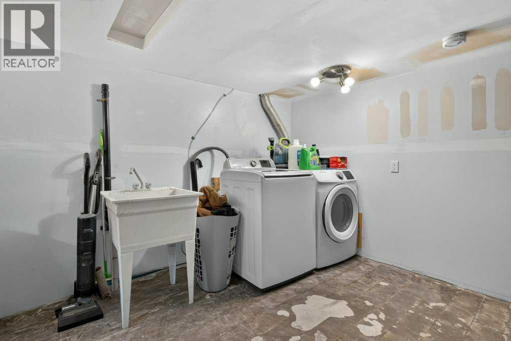 5202 57 Avenue - Image 33