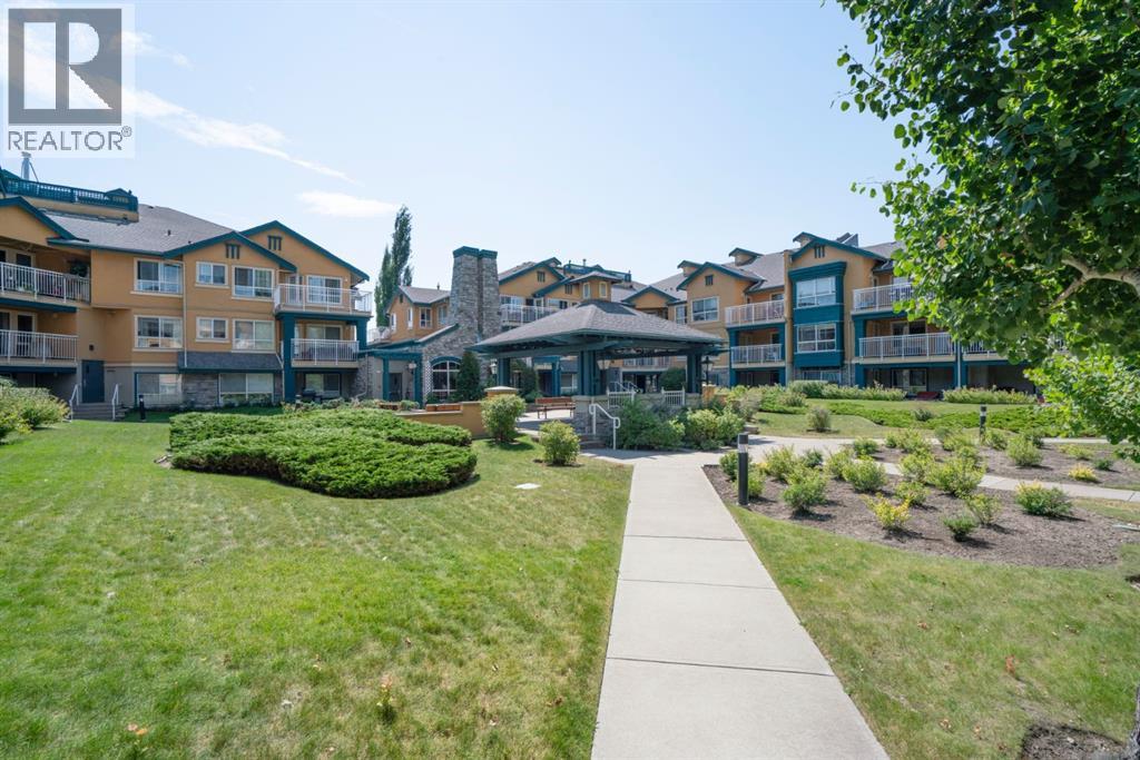 #120 25 Richard Place SW - 38
