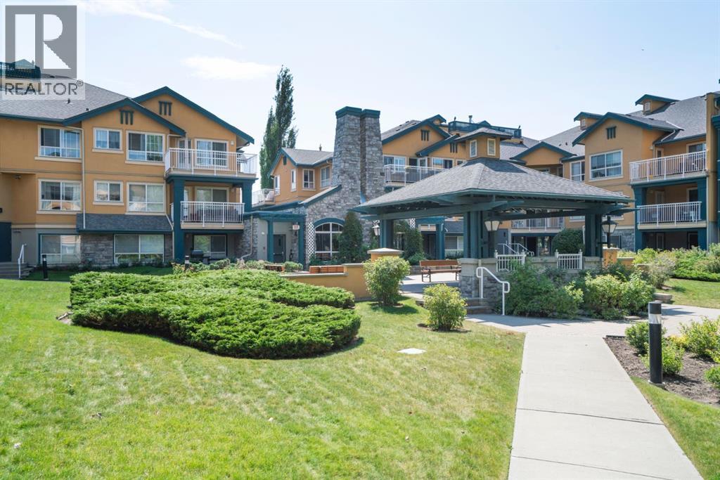 #120 25 Richard Place SW - 39