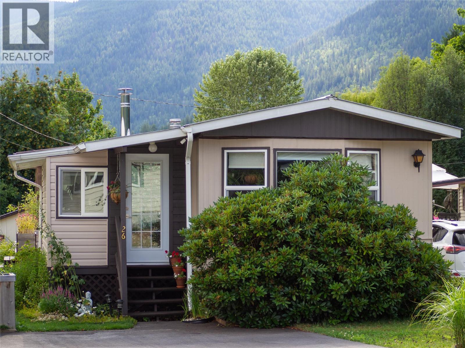 #26 2714 LOWER 6 MILE Road - 2