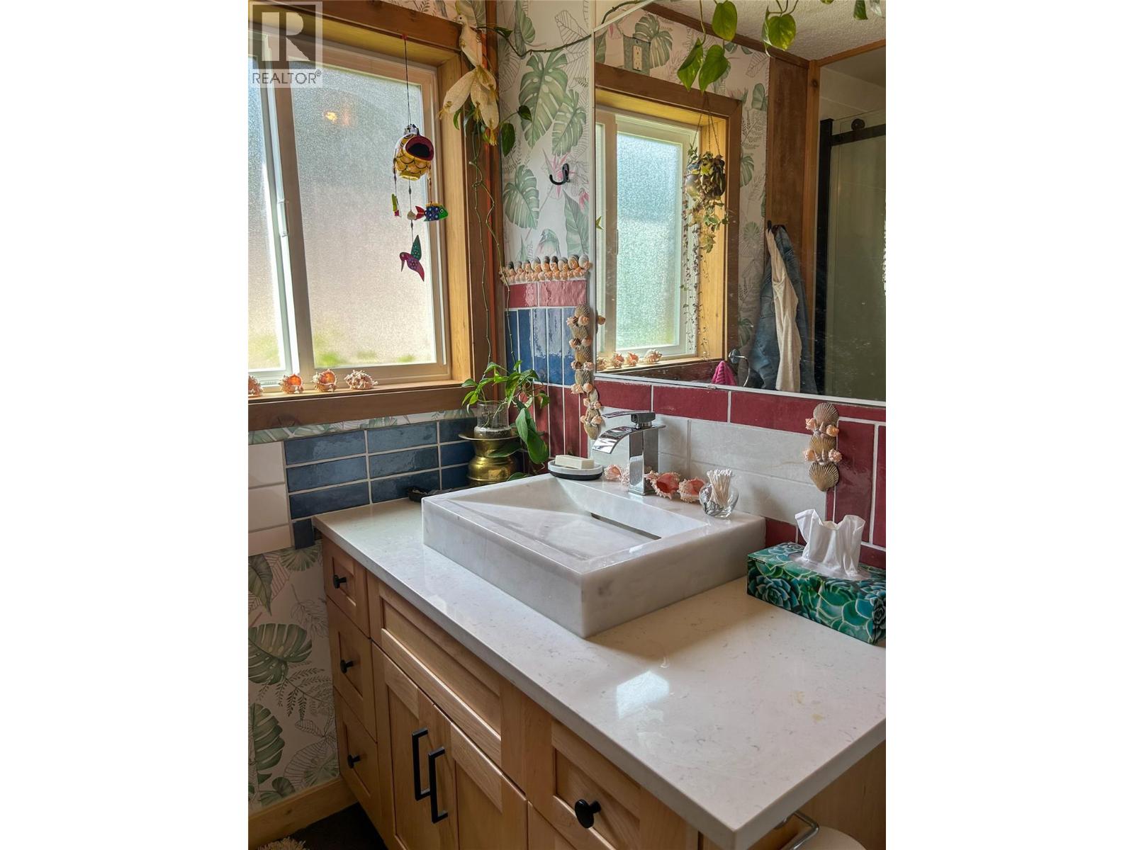 #26 2714 LOWER 6 MILE Road - 36